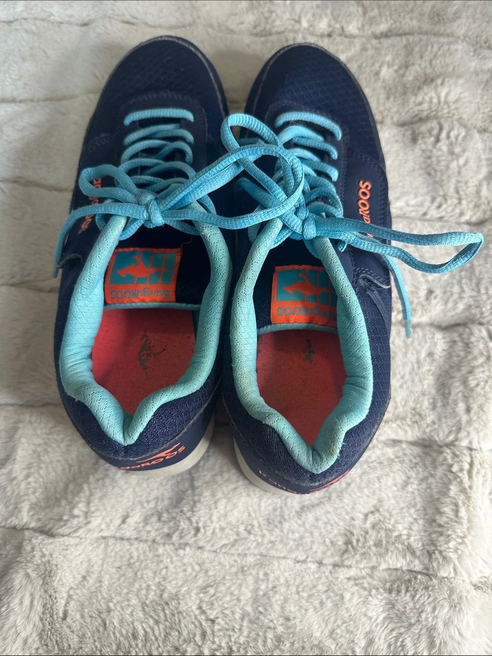 Iconic 80s Favorite Navy and Coral KangaROOS Sneaker with Zipper Side Pouches, 9